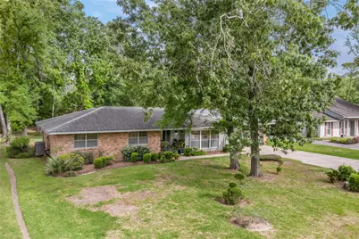 1301 Plantation Drive, Dickinson, TX 77539 - Photo 3