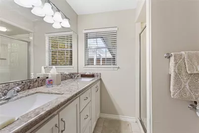 1301 Plantation Drive, Dickinson, TX 77539 - Photo 7