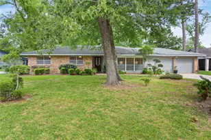 1301 Plantation Dr, Dickinson, TX 77539 - Photo 1