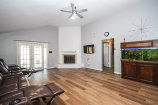 15310 Barbarossa Dr, Houston, TX 77083 - Photo 5