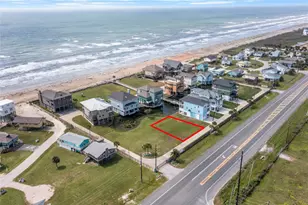 16 Blue Heron Cir, Jamaica Beach, TX 77554 - Photo 1