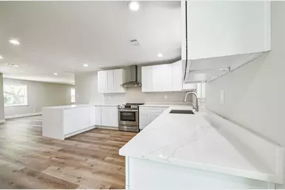 4621 Briarbend Drive, Houston, TX 77035 - Photo 5