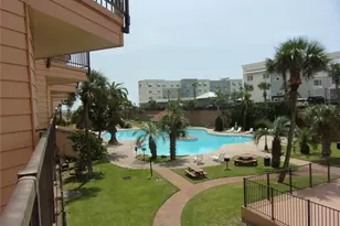 9520 Seawall Blvd, Galveston, TX 77554 - Photo 13