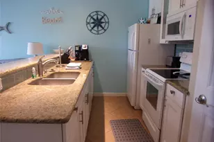 9520 Seawall Blvd, Galveston, TX 77554 - Photo 5