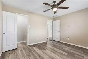 16218 Bunker Ridge Rd, Houston, TX 77053 - Photo 29