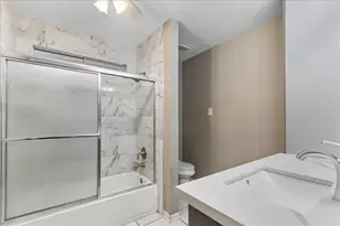 16218 Bunker Ridge Rd, Houston, TX 77053 - Photo 31