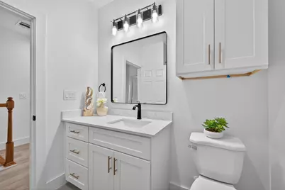 5027 Willow Glen Drive #B, Houston, TX 77033 - Photo 15