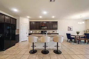 13206 Barrington Oaks Cir, Houston, TX 77044 - Photo 5