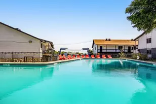 2101 Burton Dr, Austin, TX 78741 - Photo 7