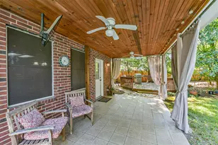 12902 Chalfield Cir, Houston, TX 77044 - Photo 17