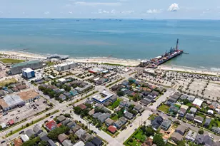2520 Ave P 1/2, Galveston, TX 77550 - Photo 39