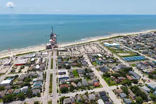 2520 Ave P 1/2, Galveston, TX 77550 - Photo 37