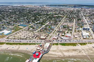 2520 Ave P 1/2, Galveston, TX 77550 - Photo 41