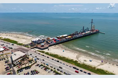 2520 Avenue P 1/2, Galveston, TX 77550 - Photo 41
