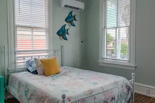 2520 Ave P 1/2, Galveston, TX 77550 - Photo 33