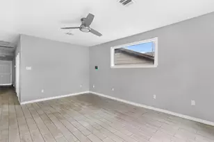 2605 Cornell St, Liberty, TX 77575 - Photo 9