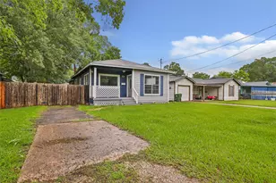 2605 Cornell St, Liberty, TX 77575 - Photo 3