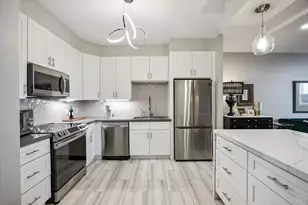 15 Greenway Plz, Houston, TX 77046 - Photo 1
