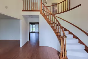 3 Thunderbird Cir, Baytown, TX 77521 - Photo 7