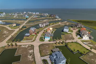 15 Half Moon, Hitchcock, TX 77563 - Photo 13