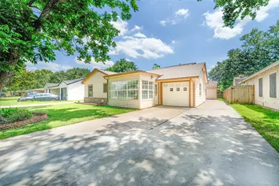 1309 Jefferson Street, Baytown, TX 77520 - Photo 1