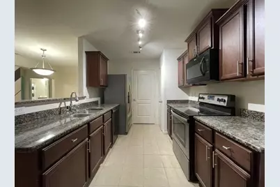 1527 Loose Stone Drive, Rosharon, TX 77583 - Photo 5