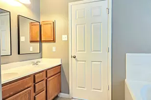 8827 Eastheimer St, Houston, TX 77064 - Photo 11