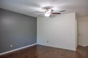 9517 Fondren Rd, Houston, TX 77074 - Photo 11