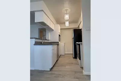 2626 Holly Hall Street #406, Houston, TX 77054 - Photo 3