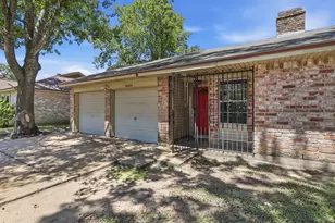 6614 Indian Lake Dr, Houston, TX 77489 - Photo 5