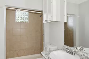 6614 Indian Lake Dr, Houston, TX 77489 - Photo 33