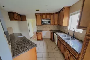 15502 Richford Dr, Friendswood, TX 77546 - Photo 5