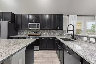 2207 Islawild Wy, Texas City, TX 77510 - Photo 9