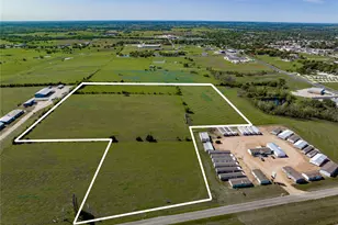 801 Huser Blvd, Schulenburg, TX 78956 - Photo 1