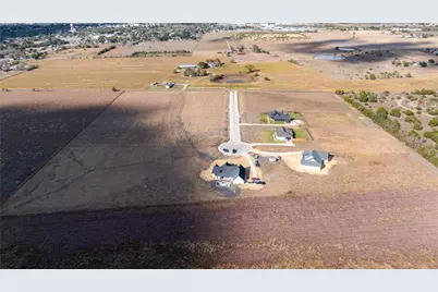 102 Country View Lane, Schulenburg, TX 78956 - Photo 3