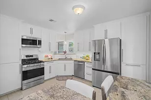 4502 Lido Ln, Houston, TX 77092 - Photo 15
