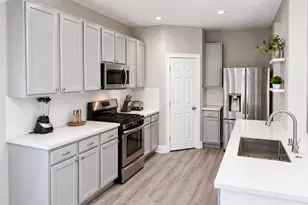 6 Bay Mills Pl, The Woodlands, TX 77389 - Photo 9