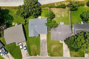 8607 Sherrywood Dr, Houston, TX 77044 - Photo 3