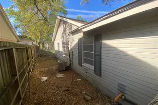 8607 Sherrywood Dr, Houston, TX 77044 - Photo 13