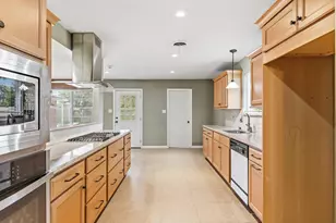 5725 Hooks Ave, Beaumont, TX 77706 - Photo 7