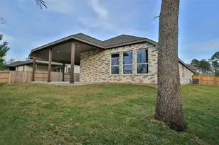 303 Landes Trl, Willis, TX 77318 - Photo 31
