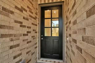 303 Landes Trl, Willis, TX 77318 - Photo 3