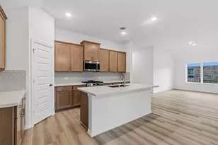 303 Landes Trl, Willis, TX 77318 - Photo 11