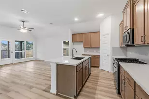 303 Landes Trl, Willis, TX 77318 - Photo 9