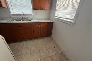 7929 Dayton St, Houston, TX 77012 - Photo 11