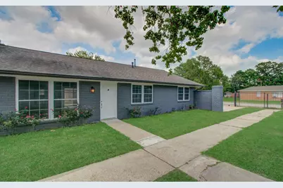 3911 Springmeadows Street #A, Houston, TX 77080 - Photo 7