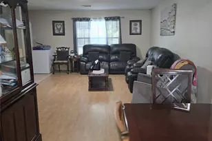 3006 Greenbriar Springs Dr, Houston, TX 77073 - Photo 3