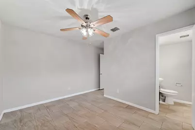 4511 Bayou Vista Drive, Houston, TX 77091 - Photo 19