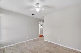 4511 Bayou Vista Dr, Houston, TX 77091 - Photo 23