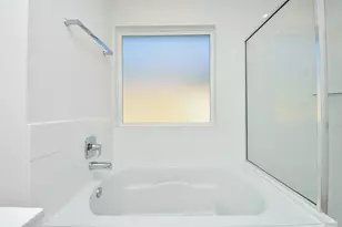 1130 Vista Pointe Dr, Fresno, TX 77545 - Photo 17